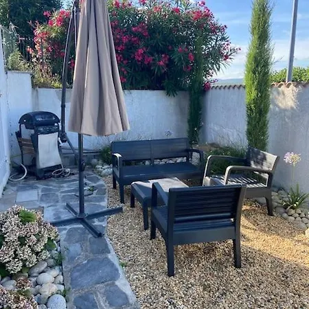 Apartment T2 Jusqu'a 4 Personnes