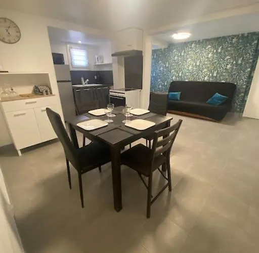 T2 Jusqu'a 4 Personnes Apartmán *